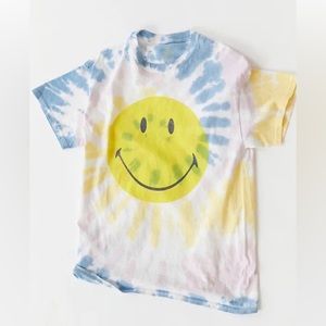 Urban Outfitters Exclusive Smiley Be Happy Washed Tie Dye Vintage Style Tee